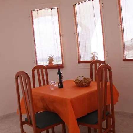 Sol Y Mar Apartment *